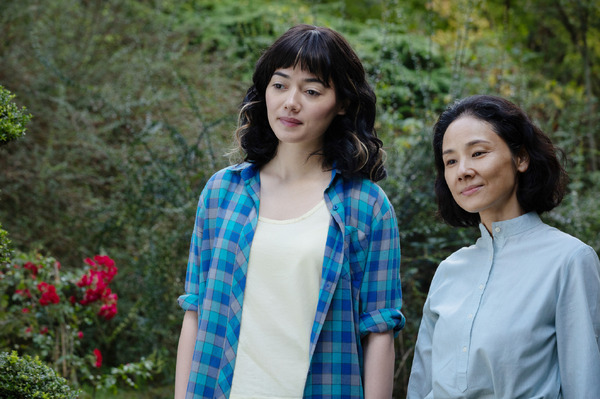 『遠い山なみの光』©2025 A Pale View of Hills Film Partners