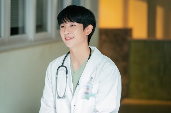 「四季の春～恋めぐる僕らの季節～」©FNC / 「四季の春」日本語版製作委員会