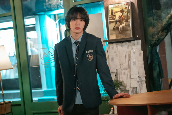 「Bitch X Rich２」© 2025. WHYNOT MEDIA Co., Ltd. & LIAN CONTENTS Co., Ltd. All rights reserved.