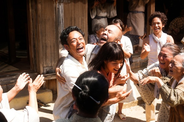 『宝島』©真藤順丈／講談社　©2025「宝島」製作委員会