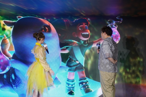 「FRUITS ZIPPER」早瀬ノエル、マユリカ中谷