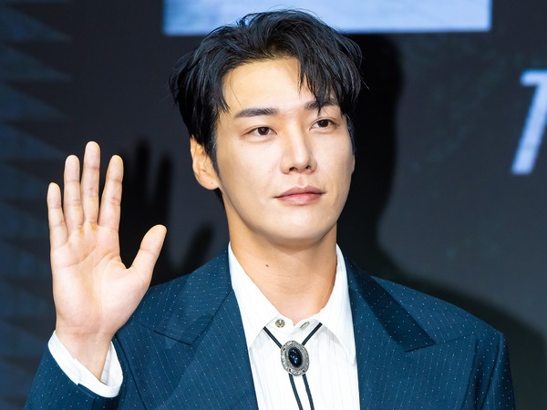 Netflix『トリガー』でキム・ヨングァンが魅せる闇のブローカーという深淵