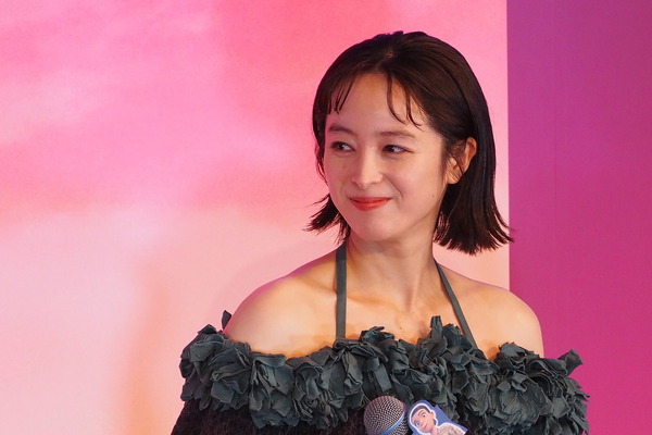 清野菜名『星つなぎのエリオ』初日舞台挨拶