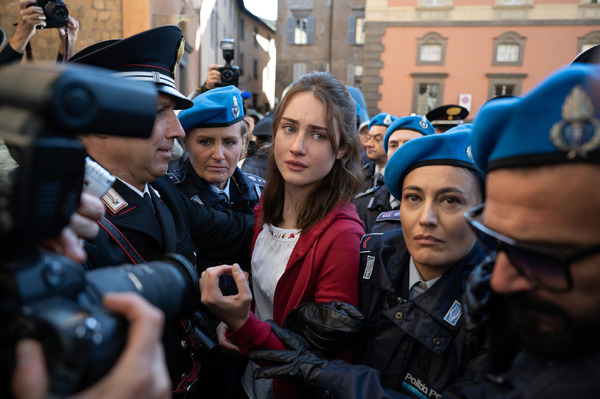 「アマンダ　ねじれた真実」© 2025 20th Television. All Rights Reserved.