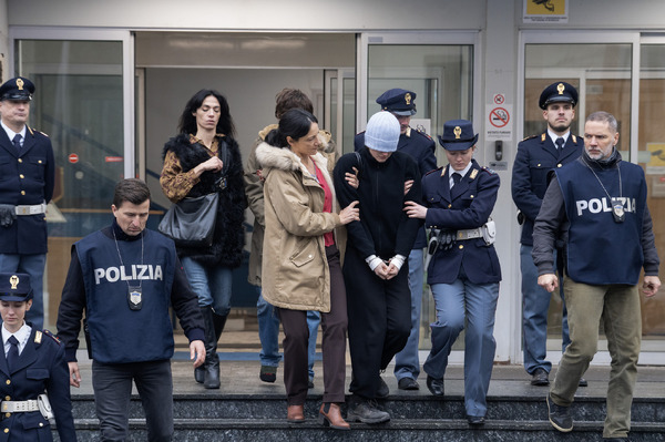 「アマンダ　ねじれた真実」© 2025 20th Television. All Rights Reserved.