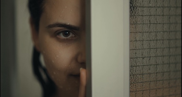 『沈黙の中で』（Unspoken）