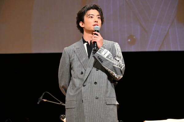 『あの花が咲く丘で、君とまた出会えたら。』(c)2023「あの花が咲く丘で、君とまた出会えたら。」製作委員会