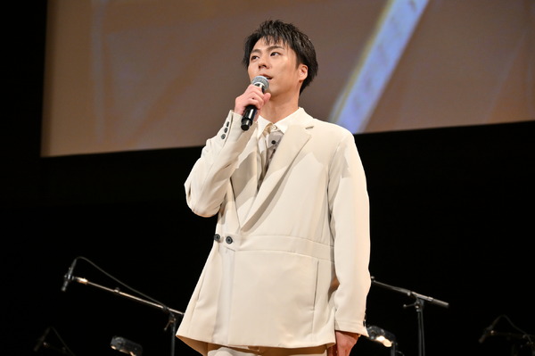 『あの花が咲く丘で、君とまた出会えたら。』(c)2023「あの花が咲く丘で、君とまた出会えたら。」製作委員会