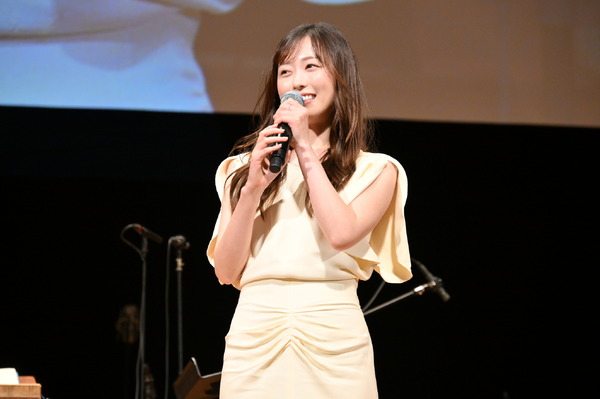 『あの花が咲く丘で、君とまた出会えたら。』(c)2023「あの花が咲く丘で、君とまた出会えたら。」製作委員会
