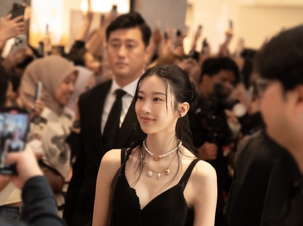 『瑞草洞＜ソチョドン＞』ムン・ガヨン、アジアで熱烈歓迎…ドラマイベントに2万人のファンが集まる