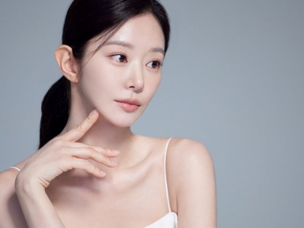 清楚から妖艶まで…イ・ジュビン、“正統派美人”らしい美貌を堂々公開！新作『トゥエルブ』でも輝く予感