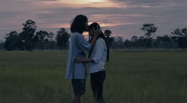 『サッパルー！街を騒がす幽霊が元カノだった件』© 2023 MULTIMEDIA All Rights Reserved