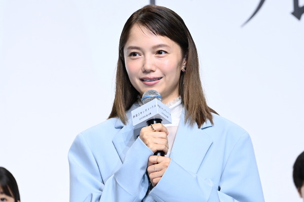 宮崎あおい『秒速5センチメートル』完成報告会