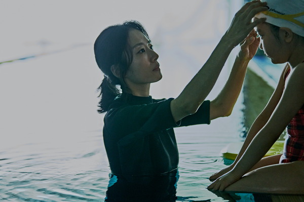 『侵蝕』© 2025 STUDIO SANTA CLAUS ENTERTAINMENT CO.,LTD. All Rights Reserved.