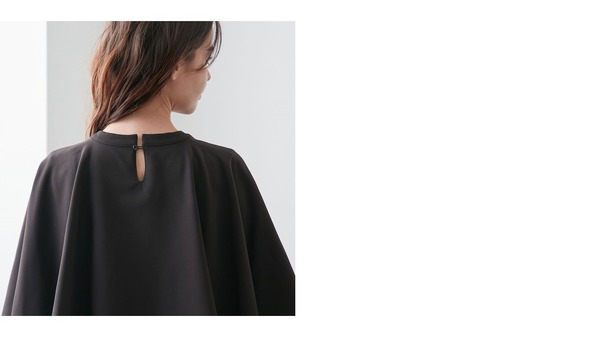 マントドレスワンピース「マレフィセント」9,990円（税込）