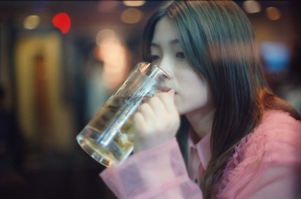 『ミーツ・ザ・ワールド』©金原ひとみ／集英社・映画「ミーツ・ザ・ワールド」製作委員会