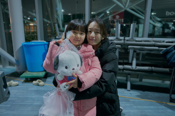 『侵蝕』© 2025 STUDIO SANTA CLAUS ENTERTAINMENT CO.,LTD. All Rights Reserved.