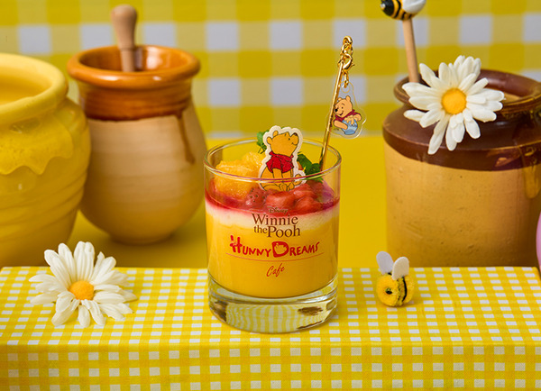 HUNNY 風味のフルーツ＆ヨーグルト（税込990円）