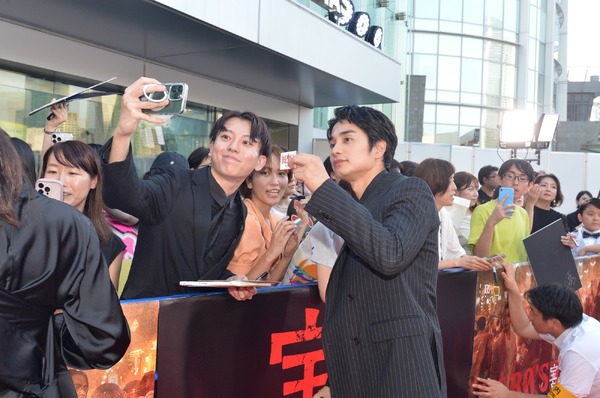 『宝島』東京プレミアイベント©真藤順丈／講談社　©2025「宝島」製作委員会