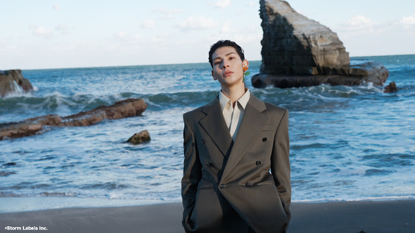 「ラウール On The Runway」©Storm Labels Inc.