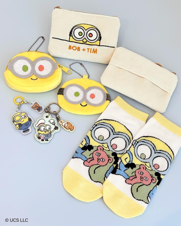 ティッシュポーチ、ダイカットポーチ、ダイカットコンパクトミラー、アンクルソックス、めじるしチャーム／各390円（税込429円）