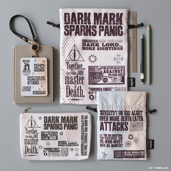 リール付きパスケース ￥3,080、ポーチ ￥2,860、巾着2枚セット ￥1,980