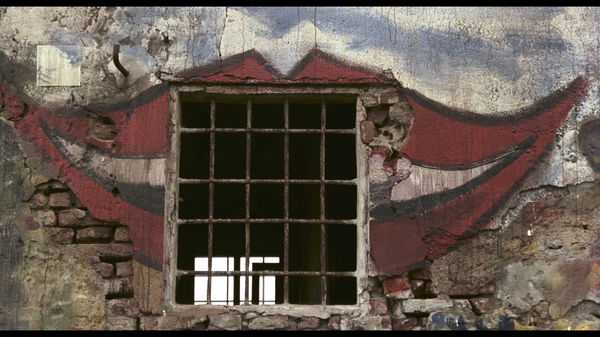 『笑む窓のある家 4K修復版』　© 1976 SND (M6 Group) and ACEK SRL