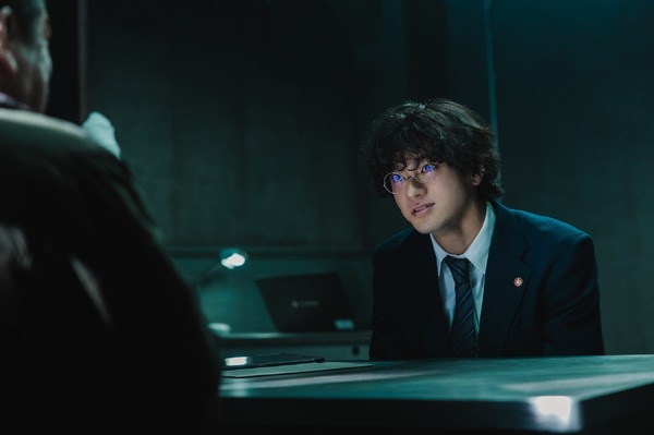 『爆弾』©呉勝浩／講談社　©2025映画『爆弾』製作委員会