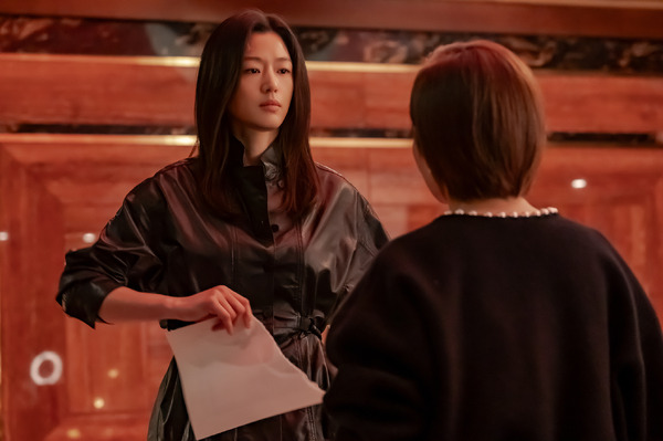 「北極星」5話　(c) 2025 Disney and its related entities