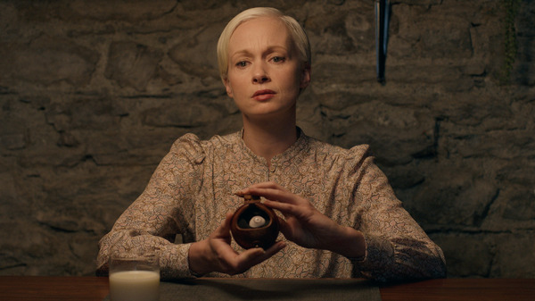 『視える』© 2023 Shudder / Keeper Pictures Limited / Nowhere Content Inc　All Rights Reserved