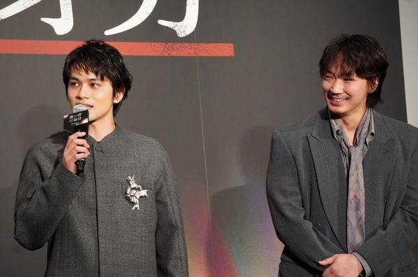 北村匠海、綾野剛『愚か者の身分』完成披露試写会