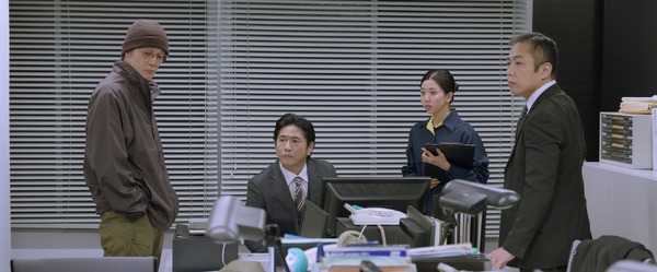 『By 6 am　夜が明ける前に』©2025 aexinc.