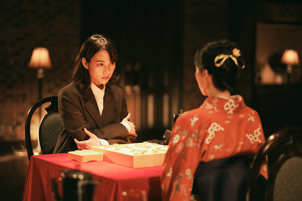 ABEMAオリジナルドラマ「MISS KING / ミス・キング」（C）AbemaTV, Inc.