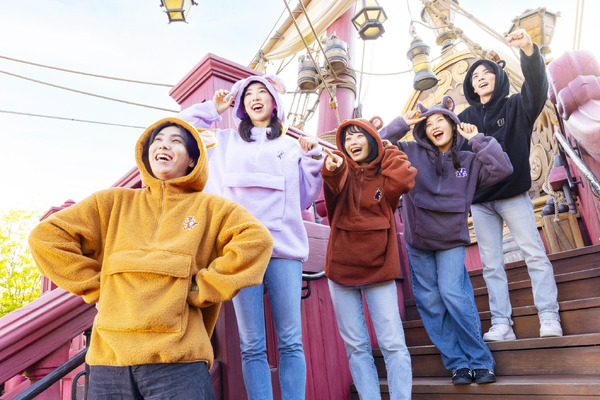 東京ディズニーシー「ファンタジースプリングス」の世界観あふれる新グッズが登場！みんなで着られるパーカーやマフラーも