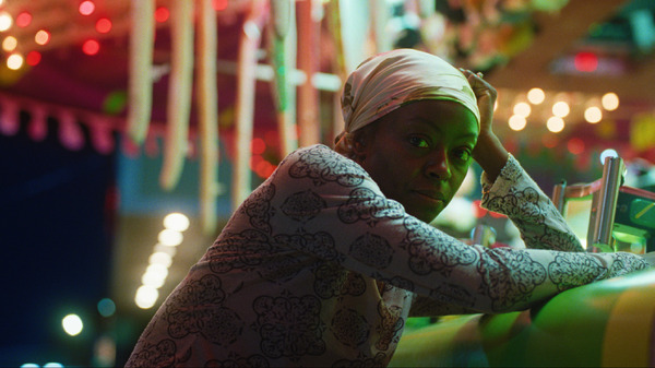 『テレビの中に入りたい』© 2023 PINK OPAQUE RIGHTS LLC. ALL RIGHTS RESERVED.