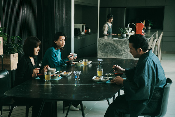 「MISS KING / ミス・キング」1話（C）AbemaTV, Inc.