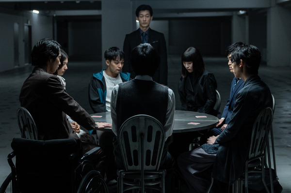 Netflixシリーズ「今際の国のアリス」シーズン3© 麻生羽呂・小学館／ROBOT