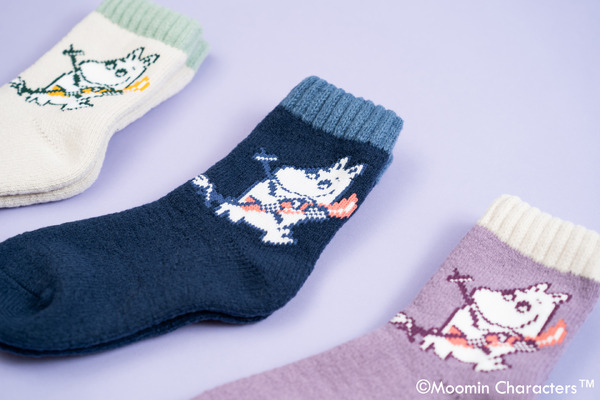 ホームソックス（ブラック/ベージュ/パープル）各990円（税込）