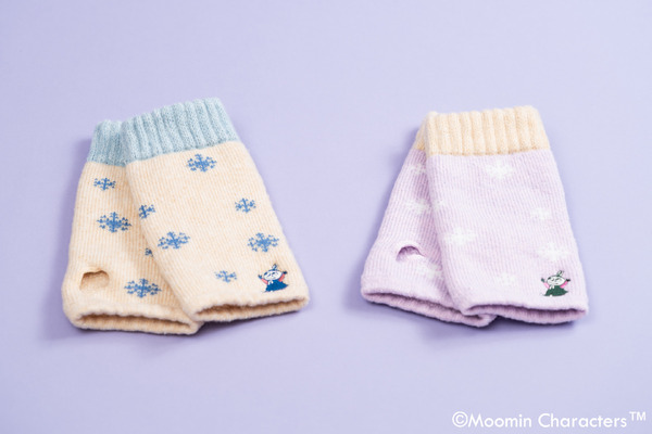 アームグローブ（ベージュ/パープル）各1,100円（税込）