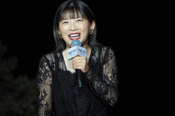 伊藤沙莉『爆弾』レッドカーペット