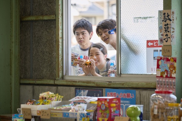 『ストロベリームーン 余命半年の恋』（C）2025「ストロベリームーン」製作委員会