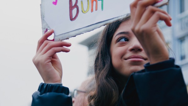 『GIRLS DON'T CRY』© Schneegans Productions