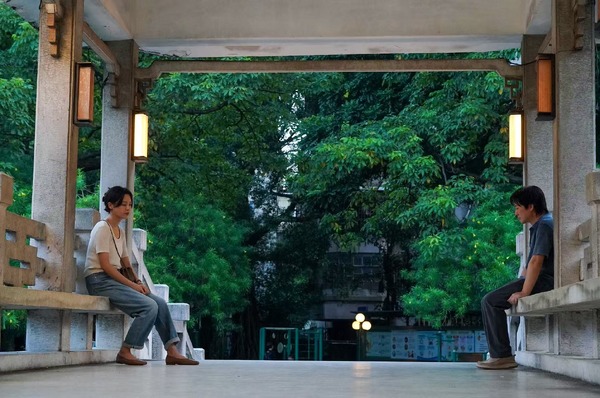 『太陽は我らの上に』