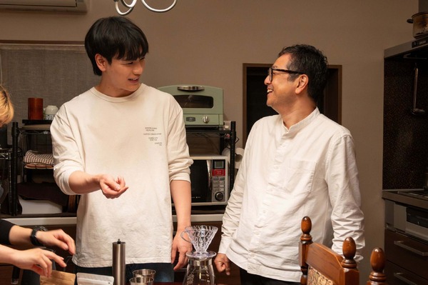 メイキング『富士山と、コーヒーと、しあわせの数式』©2025「富士山と、コーヒーと、しあわせの数式」