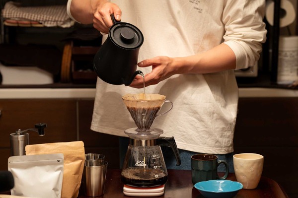 メイキング『富士山と、コーヒーと、しあわせの数式』©2025「富士山と、コーヒーと、しあわせの数式」