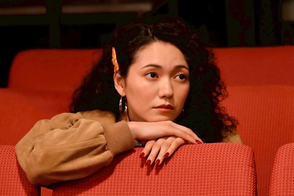 「もしもこの世が舞台なら、楽屋はどこにあるのだろう」2話 (c) フジテレビ