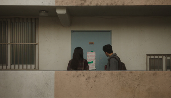 『層間騒音』© 2025 FINECUT Co., Ltd. ALL RIGHTS RESERVED