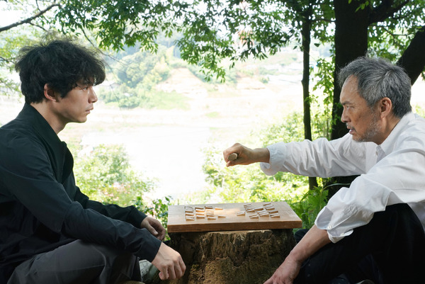 『盤上の向日葵』©2025映画「盤上の向日葵」製作委員会