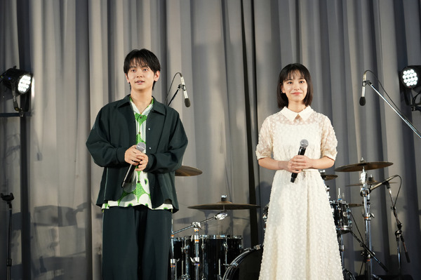 『ストロベリームーン 余命半年の恋』（C）2025「ストロベリームーン」製作委員会