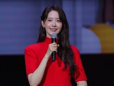 『暴君のシェフ』人気変わらず!! ユナがOST熱唱と「望遠録」を朗読でマカオ熱狂!!